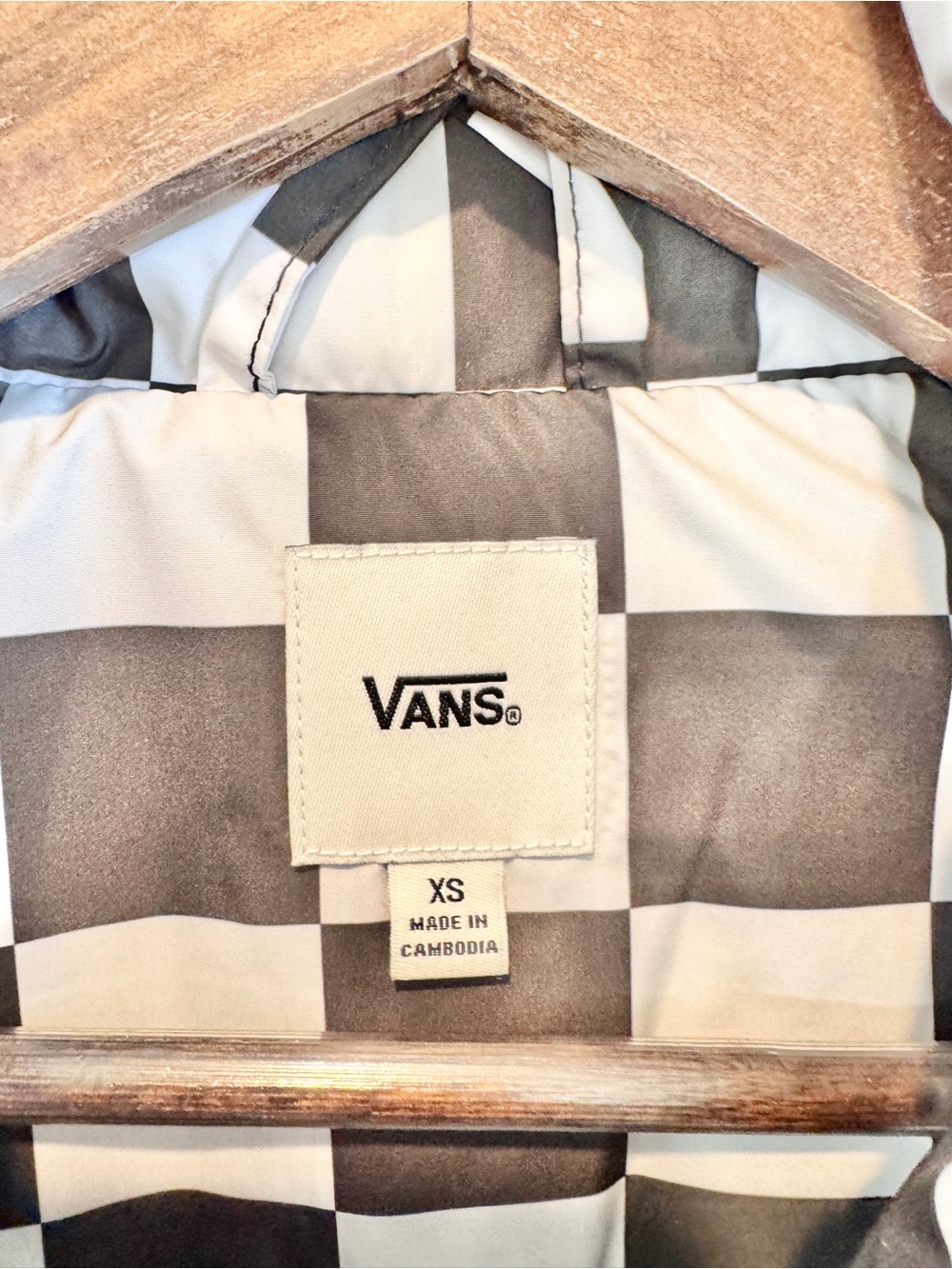 Vans Checkered Puffer Jacket Womens XS Black White Skate Streetwear Retro H75 - Picture 2 of 9